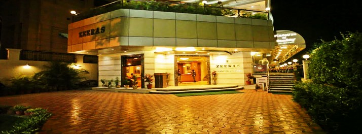 1651/Hotel Zeeras - Varanasi 02.jpg